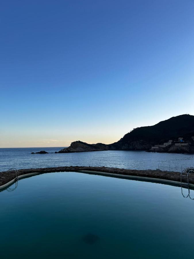 Cap Sa Sal Suites -Apartament Begur - Costa Brava Exterior photo